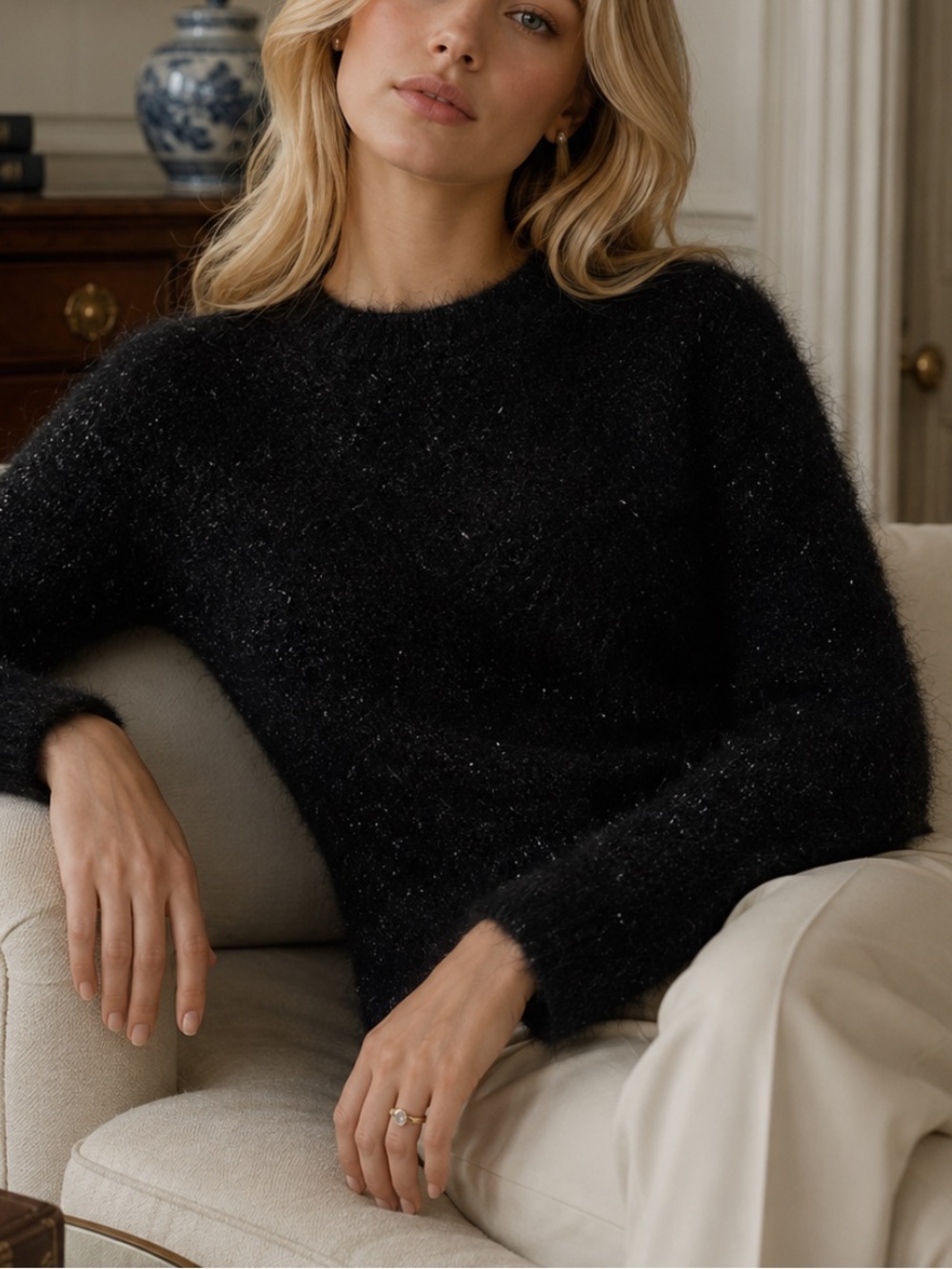 J. McLaughlin metallic Black Fuzzy Crewneck Sweater Size Medium 39302